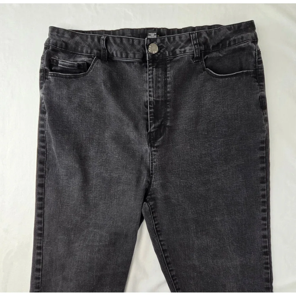 Forever 21+ Jeans Women 18 Black High Rise Skinny Faded Denim Excellent‎